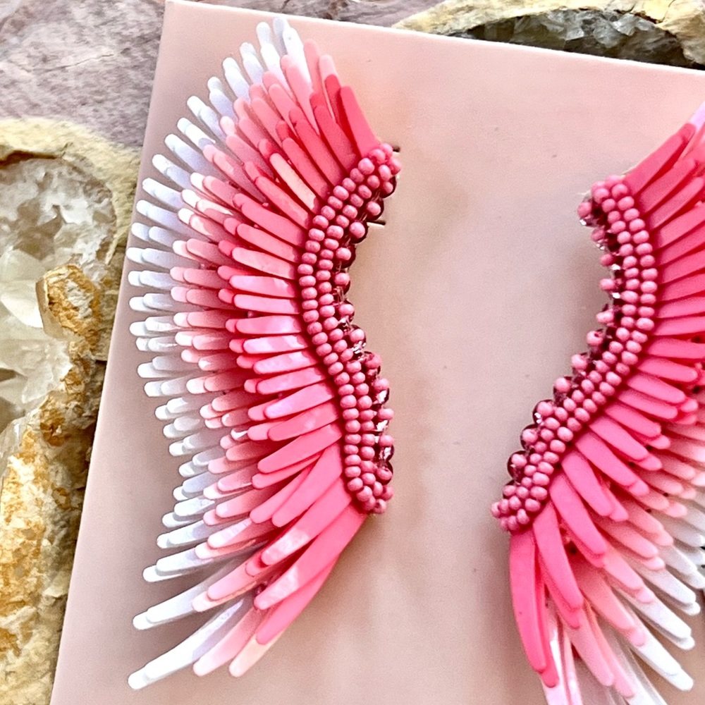 πΊπHPππΊ NWT Mignonne Gavigan Midi Madeline Earrings Triple Layered Pink & White - Picture 3 of 16